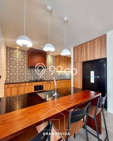 For Sale! Premium House LT 400m2 Desain Elegan di Cipete For Sale! Premium House LT 400m2 Desain Elegan di Cipete