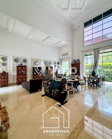 Rumah Elit Modern Tanpa Renovasi di Cipete Jakarta Selatan Rumah Elit Modern Tanpa Renovasi di Cipete Jakarta Selatan