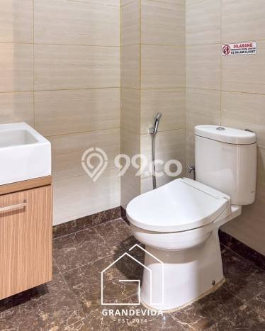Unit Komersial Dijual di Kebayoran Baru Jakarta Selatan 400m2 Unit Komersial Dijual di Kebayoran Baru Jakarta Selatan 400m2