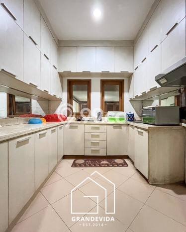 Dijual Rumah Mewah Megah Dengan View Cantik di Pejaten, Jakarta Selatan Dijual Rumah Mewah Megah Dengan View Cantik di Pejaten, Jakarta Selatan