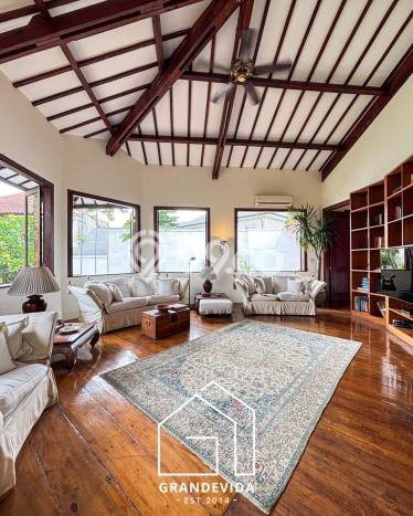 Rumah Elit Modern Siap Huni di Pejaten Jakarta Selatan Rumah Elit Modern Siap Huni di Pejaten Jakarta Selatan