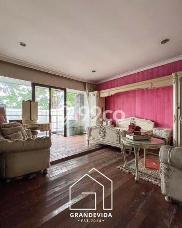 Dijual Rumah Mewah Elegan Dengan View Eksklusif di Pondok Indah, Jakarta Selatan Dijual Rumah Mewah Elegan Dengan View Eksklusif di Pondok Indah, Jakarta Selatan