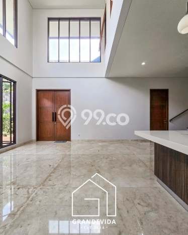 Ready to Use! Luxury House LT 389m2 Desain Elegan di Kemang Ready to Use! Luxury House LT 389m2 Desain Elegan di Kemang