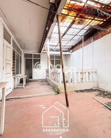 Rumah Mewah LB 150m2 Siap Huni Desain Elegan di Setiabudi, Jakarta Selatan Rumah Mewah LB 150m2 Siap Huni Desain Elegan di Setiabudi, Jakarta Selatan