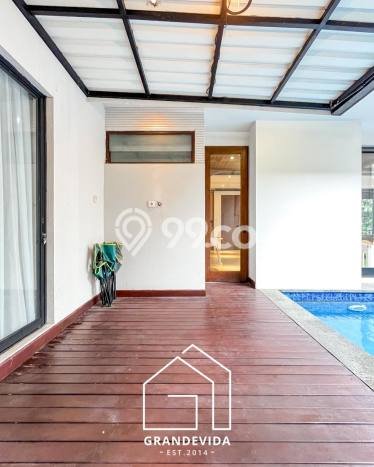 Rumah Mewah LB 440m2 Siap Huni Desain Elegan di Pondok Pinang, Jakarta Selatan Rumah Mewah LB 440m2 Siap Huni Desain Elegan di Pondok Pinang, Jakarta Selatan