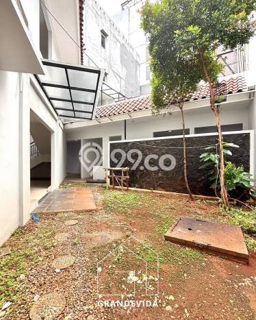 Siap Huni Hunian Elit 5 Kamar di Menteng Dekat ke Mana Saja Siap Huni Hunian Elit 5 Kamar di Menteng Dekat ke Mana Saja