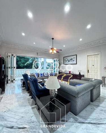 Rumah Mewah Siap Huni LT 1045m2 di Menteng, Jakarta Pusat Rumah Mewah Siap Huni LT 1045m2 di Menteng, Jakarta Pusat