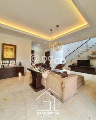 Siap Huni Rumah Mewah 7 Kamar di Cilandak Dekat ke Mana Pun Siap Huni Rumah Mewah 7 Kamar di Cilandak Dekat ke Mana Pun