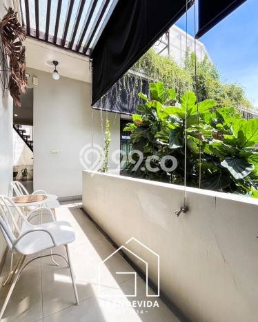 Rumah Luxury Modern Tanpa Renovasi di Pejaten Jakarta Selatan Rumah Luxury Modern Tanpa Renovasi di Pejaten Jakarta Selatan