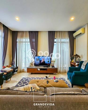 Jual Rumah Luas Elegan Dengan View Cantik di Lebak Bulus, Jakarta Selatan Jual Rumah Luas Elegan Dengan View Cantik di Lebak Bulus, Jakarta Selatan
