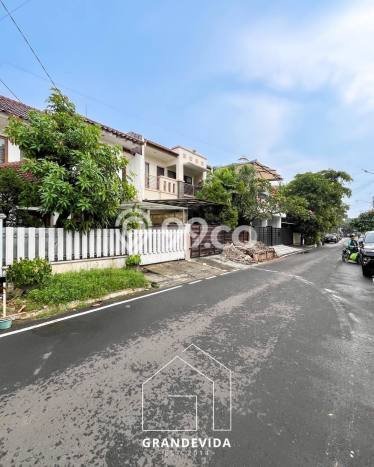 Rumah Elit Modern Tanpa Renovasi di Pondok Indah Jakarta Selatan Rumah Elit Modern Tanpa Renovasi di Pondok Indah Jakarta Selatan