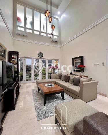 For Sale! Luxury House LT 278m2 Desain Elegan di Cipete For Sale! Luxury House LT 278m2 Desain Elegan di Cipete