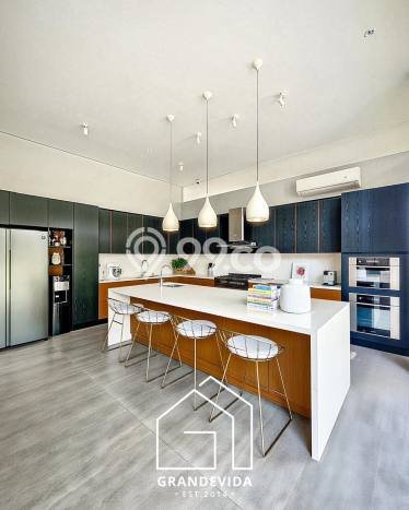 Dijual Rumah Elit Exclusive di Cilandak, Jakarta Selatan Dijual Rumah Elit Exclusive di Cilandak, Jakarta Selatan