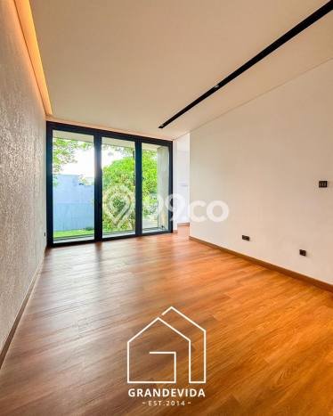 Dijual Rumah Mewah Exclusive di BSD, Tangerang Selatan Dijual Rumah Mewah Exclusive di BSD, Tangerang Selatan