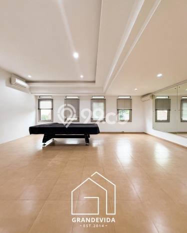 Jual Rumah Luas Elegan Dengan View Eksklusif di Pondok Indah, Jakarta Selatan Jual Rumah Luas Elegan Dengan View Eksklusif di Pondok Indah, Jakarta Selatan