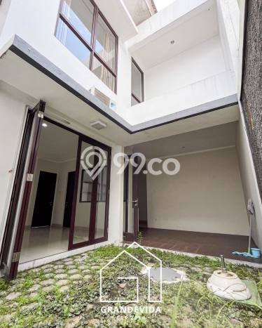 Rumah Elit LB 161m2 Siap Huni Desain Elegan di Bintaro, Tangerang Selatan Rumah Elit LB 161m2 Siap Huni Desain Elegan di Bintaro, Tangerang Selatan