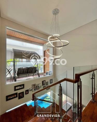 Rumah Luxury Modern Tanpa Renovasi di Kemang Jakarta Selatan Rumah Luxury Modern Tanpa Renovasi di Kemang Jakarta Selatan