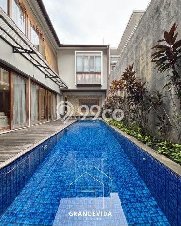 Hunian Mewah Siap Huni LT 450m2 di Cinere, Depok Hunian Mewah Siap Huni LT 450m2 di Cinere, Depok