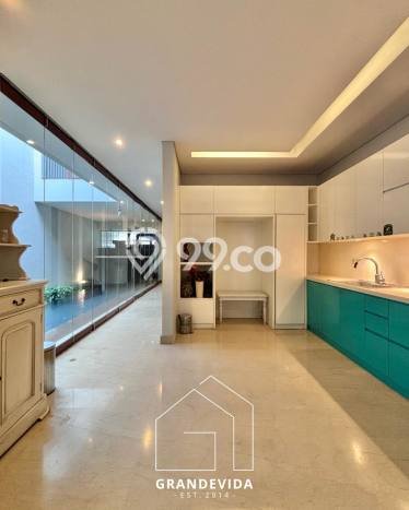 Dijual Rumah Premium dengan Fasilitas Sekitar Lengkap di Cilandak, Jakarta Selatan Dijual Rumah Premium dengan Fasilitas Sekitar Lengkap di Cilandak, Jakarta Selatan