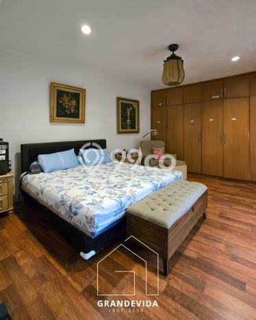 Siap Huni Hunian Elit 6 Kamar di Kebayoran Baru Dekat ke Mana Saja Siap Huni Hunian Elit 6 Kamar di Kebayoran Baru Dekat ke Mana Saja