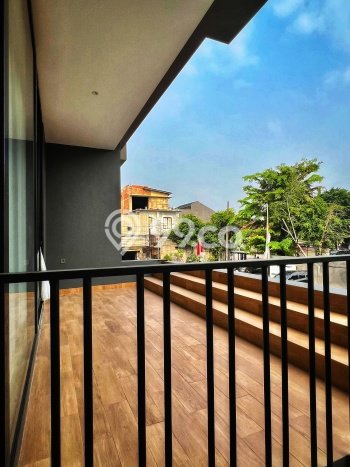 Siap Huni Hunian Elit 4 Kamar di Jagakarsa Dekat ke Mana Saja Siap Huni Hunian Elit 4 Kamar di Jagakarsa Dekat ke Mana Saja
