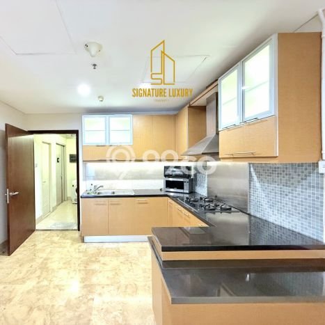 FOR SALE Hunian Apartemen High-Class di Kebayoran Baru dengan 3 Kamar Tidur & Luas 170m2 FOR SALE Hunian Apartemen High-Class di Kebayoran Baru dengan 3 Kamar Tidur & Luas 170m2