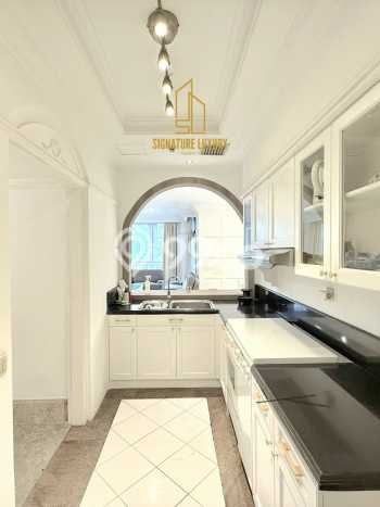 Unit Apartemen Luxury Dijual di Kebayoran Lama dengan 2 BR Unit Apartemen Luxury Dijual di Kebayoran Lama dengan 2 BR
