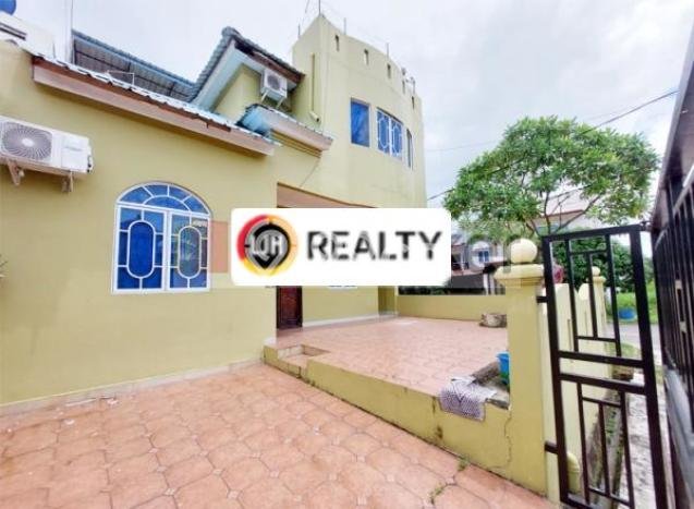 Rumah Minimalis 4 KT LT 135m2 di Batam Centre Rumah Minimalis 4 KT LT 135m2 di Batam Centre