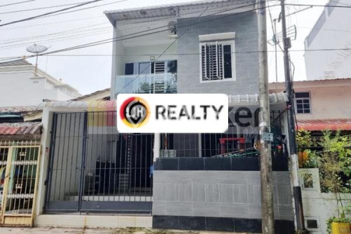 For Sale Rumah 6 Kamar Lokasi Ideal Nyaman dan Strategis di Lubuk Baja For Sale Rumah 6 Kamar Lokasi Ideal Nyaman dan Strategis di Lubuk Baja