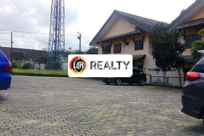 Rumah Modern 7 KT LT 240m2 di Batam Centre Rumah Modern 7 KT LT 240m2 di Batam Centre