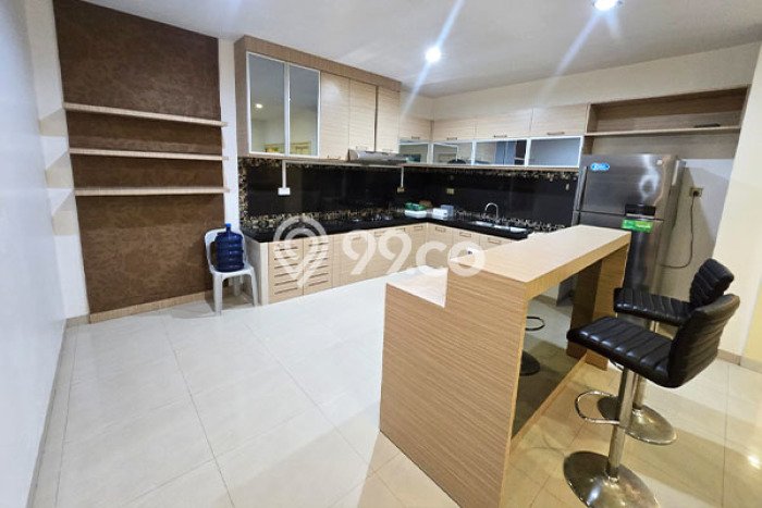 Ready to Use! Luxury House LT 180m2 Desain Modern di Batam Centre Ready to Use! Luxury House LT 180m2 Desain Modern di Batam Centre