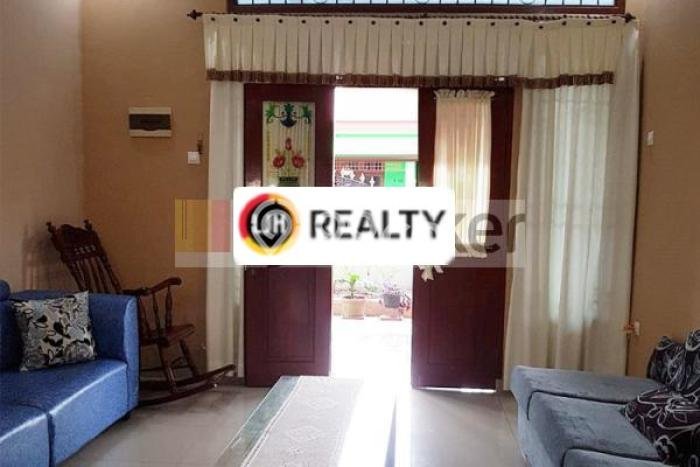 Rumah Luas Asri 6 KT Siap Huni di Tiban Batam Rumah Luas Asri 6 KT Siap Huni di Tiban Batam