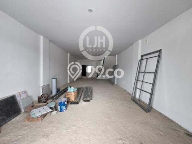 Ruko Dijual di Bengkong Batam dengan Luas Bangunan 825m2 Ruko Dijual di Bengkong Batam dengan Luas Bangunan 825m2
