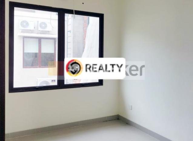 BEST PRICE! Rumah di , Dekat Pusat Kota, 3 KM, Luas 119m2m² Bangunan 112m2m² BEST PRICE! Rumah di , Dekat Pusat Kota, 3 KM, Luas 119m2m² Bangunan 112m2m²