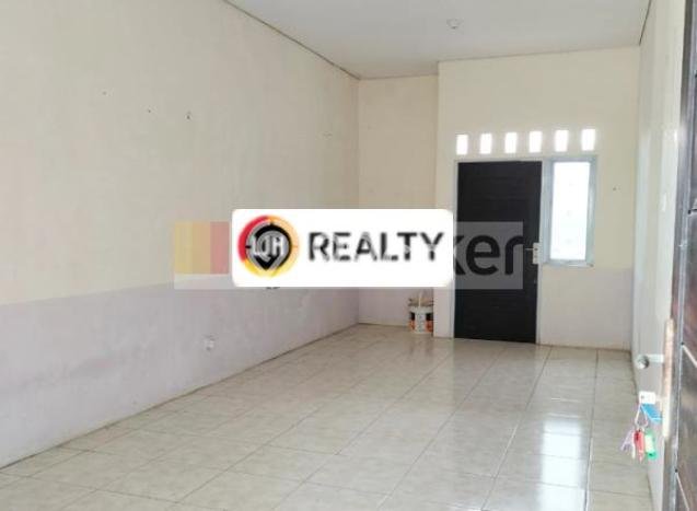 Rumah Lingkungan Asri di Batam Kota, Batam, LT 90m2m² LB 48m2m² Rumah Lingkungan Asri di Batam Kota, Batam, LT 90m2m² LB 48m2m²