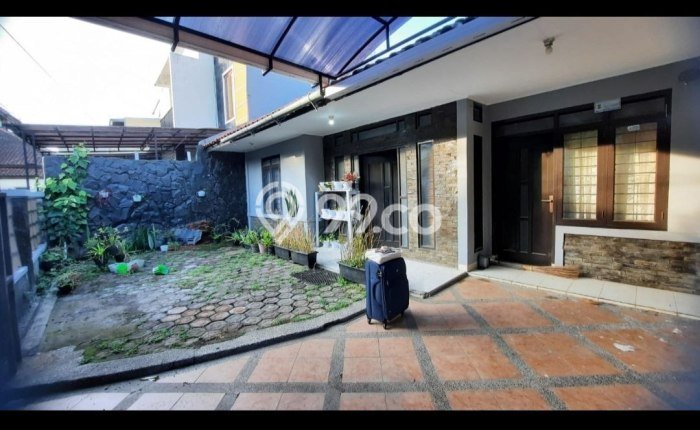 Rumah Kontrakan Bandung LT 510m2 LB 325m2 Area Riau Rumah Kontrakan Bandung LT 510m2 LB 325m2 Area Riau