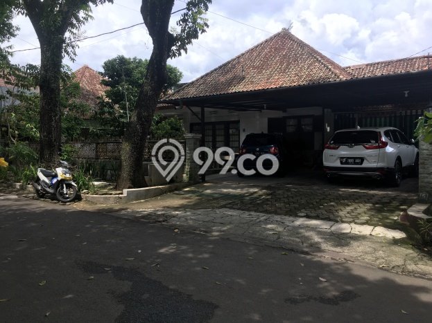 Hunian Mewah LB 450m2 Siap Huni Desain Elegan di Riau, Bandung Hunian Mewah LB 450m2 Siap Huni Desain Elegan di Riau, Bandung