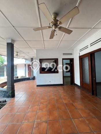 Sewa Rumah Modern di Coblong Siap Huni dan Kondisi Bagus Sewa Rumah Modern di Coblong Siap Huni dan Kondisi Bagus
