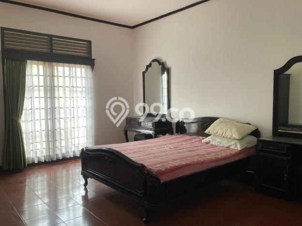 Rumah Elit LB 255m2 Siap Huni Desain Elegan di Buah Batu, Bandung Rumah Elit LB 255m2 Siap Huni Desain Elegan di Buah Batu, Bandung