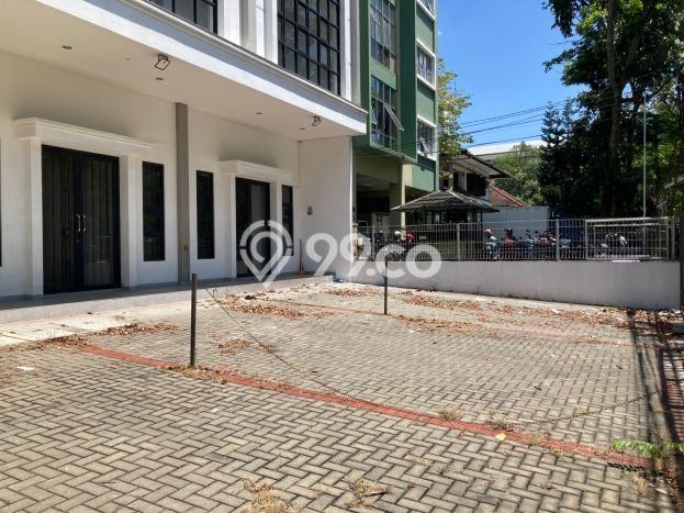 Disewakan Ruko di Pusat Kota Bandung Ramai Strategis Disewakan Ruko di Pusat Kota Bandung Ramai Strategis