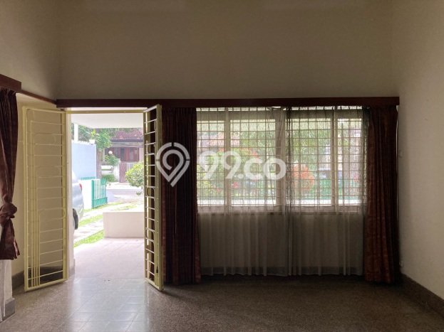 Rumah Luxury Modern Tanpa Renovasi di Riau Bandung Rumah Luxury Modern Tanpa Renovasi di Riau Bandung