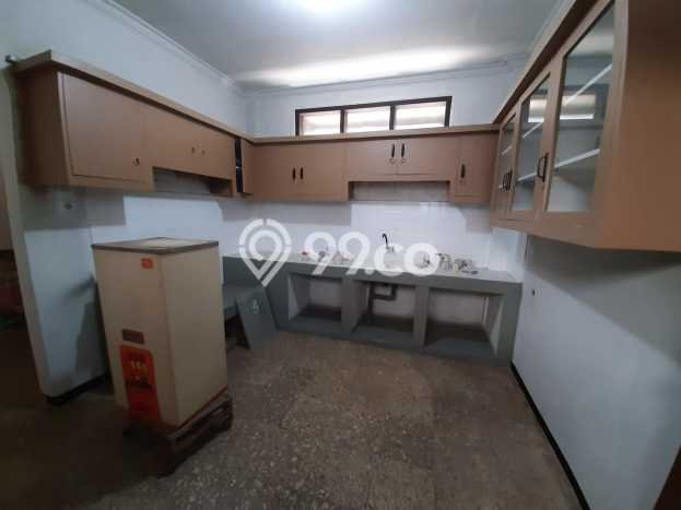 Disewakan! Rumah 5 Kamar Tidur &
4 Kamar Mandi di Riau, Bandung Disewakan! Rumah 5 Kamar Tidur &
4 Kamar Mandi di Riau, Bandung