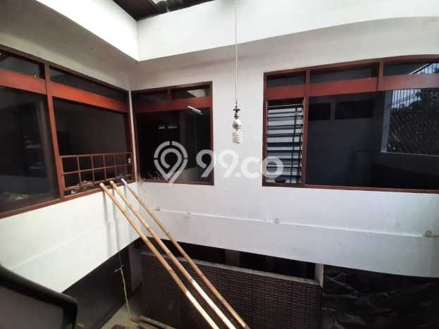 Disewakan! Rumah 5 Kamar Tidur &
4 Kamar Mandi di Riau, Bandung Disewakan! Rumah 5 Kamar Tidur &
4 Kamar Mandi di Riau, Bandung