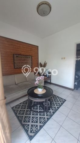 Dijual Hunian Rumah Terawat 4 Kamar di Buah Batu, Bandung Dijual Hunian Rumah Terawat 4 Kamar di Buah Batu, Bandung