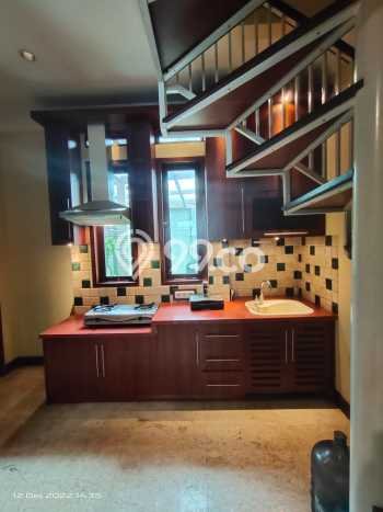 Rumah sewa siap huni 5 Kamar Tidur di ciumbuleuit, Bandung Rumah sewa siap huni 5 Kamar Tidur di ciumbuleuit, Bandung