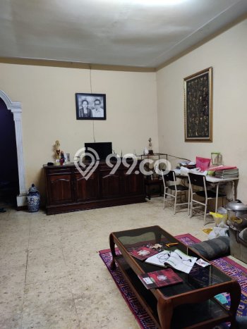 Rumah Elit Modern Siap Huni di Menteng Dalam Jakarta Selatan Rumah Elit Modern Siap Huni di Menteng Dalam Jakarta Selatan