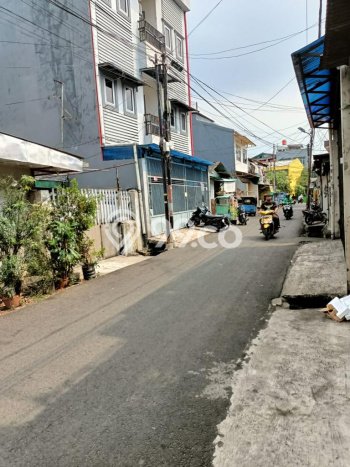 Dijual Rumah Premium dengan Fasilitas Sekitar Komplit di Tambora, Jakarta Barat Dijual Rumah Premium dengan Fasilitas Sekitar Komplit di Tambora, Jakarta Barat