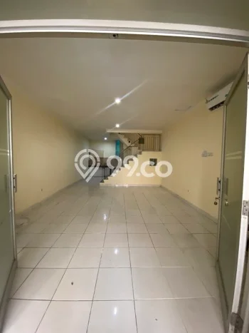 Ruko untuk Disewa di Pusat Jakarta Selatan Luas Bangunan 140m2 Ruko untuk Disewa di Pusat Jakarta Selatan Luas Bangunan 140m2