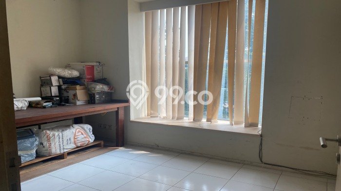Ruko Strategis di , Luas 280m2m², Mainroad, Tingkat Keramaian Tinggi Ruko Strategis di , Luas 280m2m², Mainroad, Tingkat Keramaian Tinggi