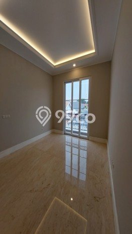 Rumah Elit LB 428m2 Siap Huni Desain Elegan di Senopati, Jakarta Selatan Rumah Elit LB 428m2 Siap Huni Desain Elegan di Senopati, Jakarta Selatan
